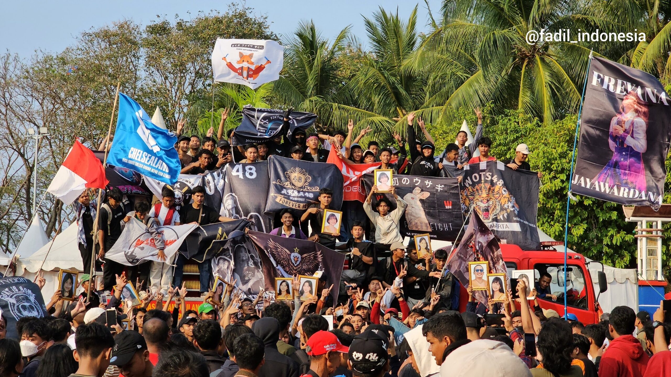 Meninjau Fenomena Asusila dan Perundungan Daring